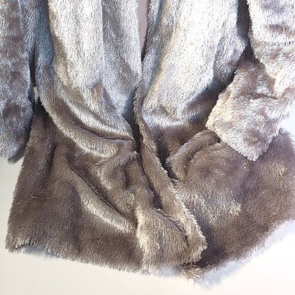 Y2K Charming Charlie Faux Fur Champagne Duster Opera Jacket Womens size Medium - Picture 4 of 6